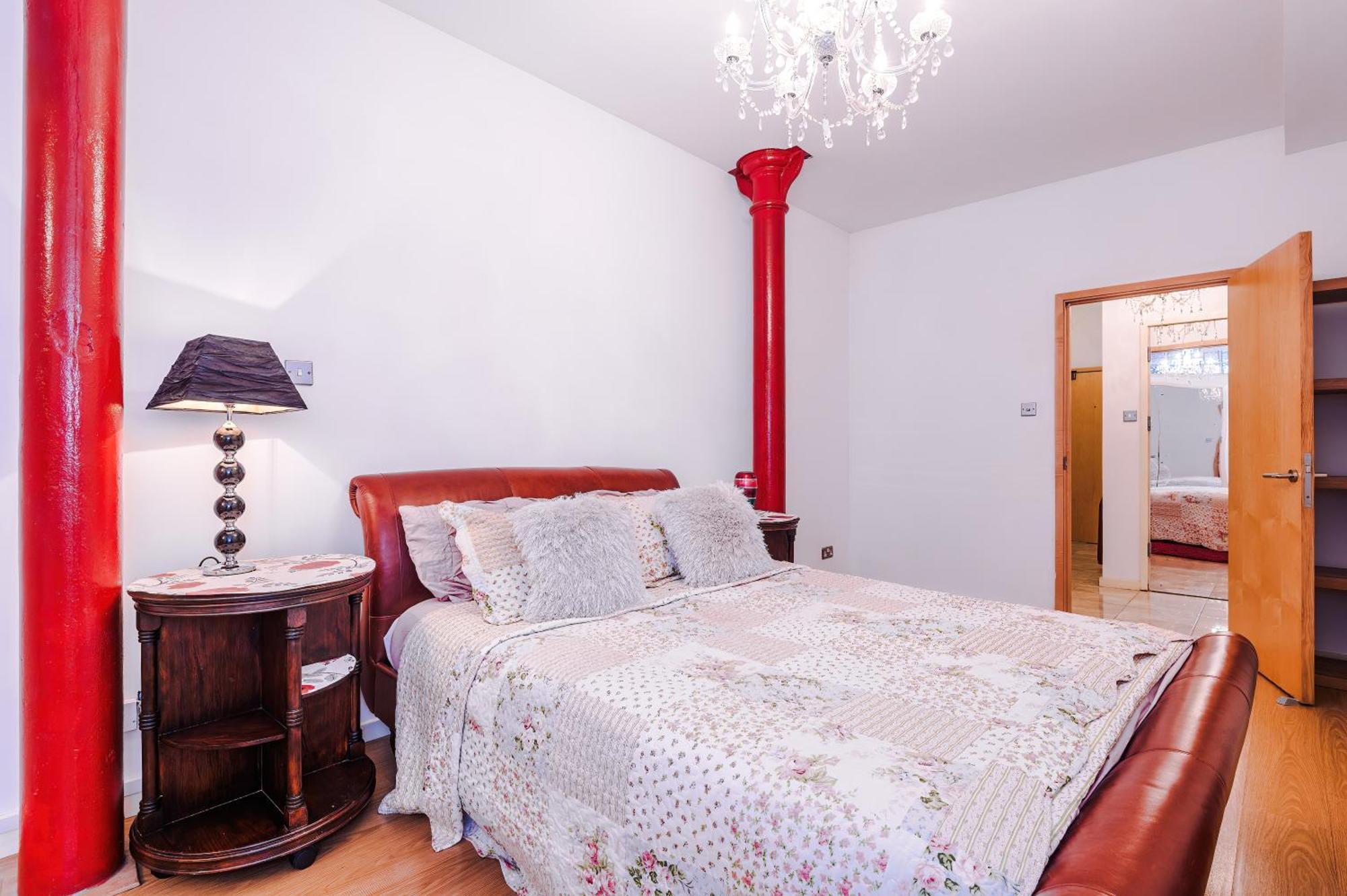 Central Northern Quarter Two Bedroom Apartment Manchester Bagian luar foto