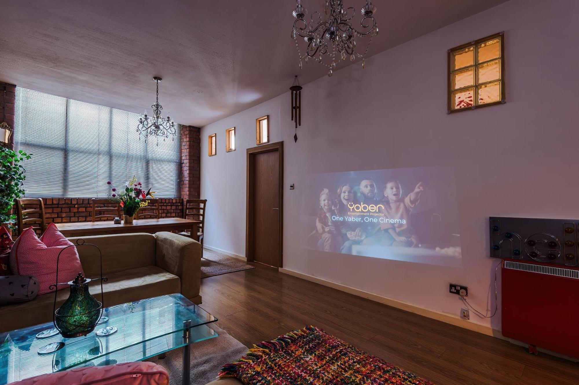 Central Northern Quarter Two Bedroom Apartment Manchester Bagian luar foto